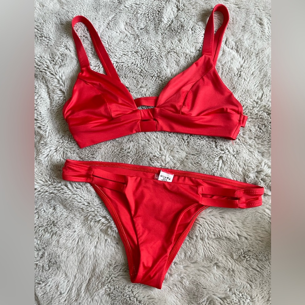 Vitamin A Red Bikini L Top S Bottom